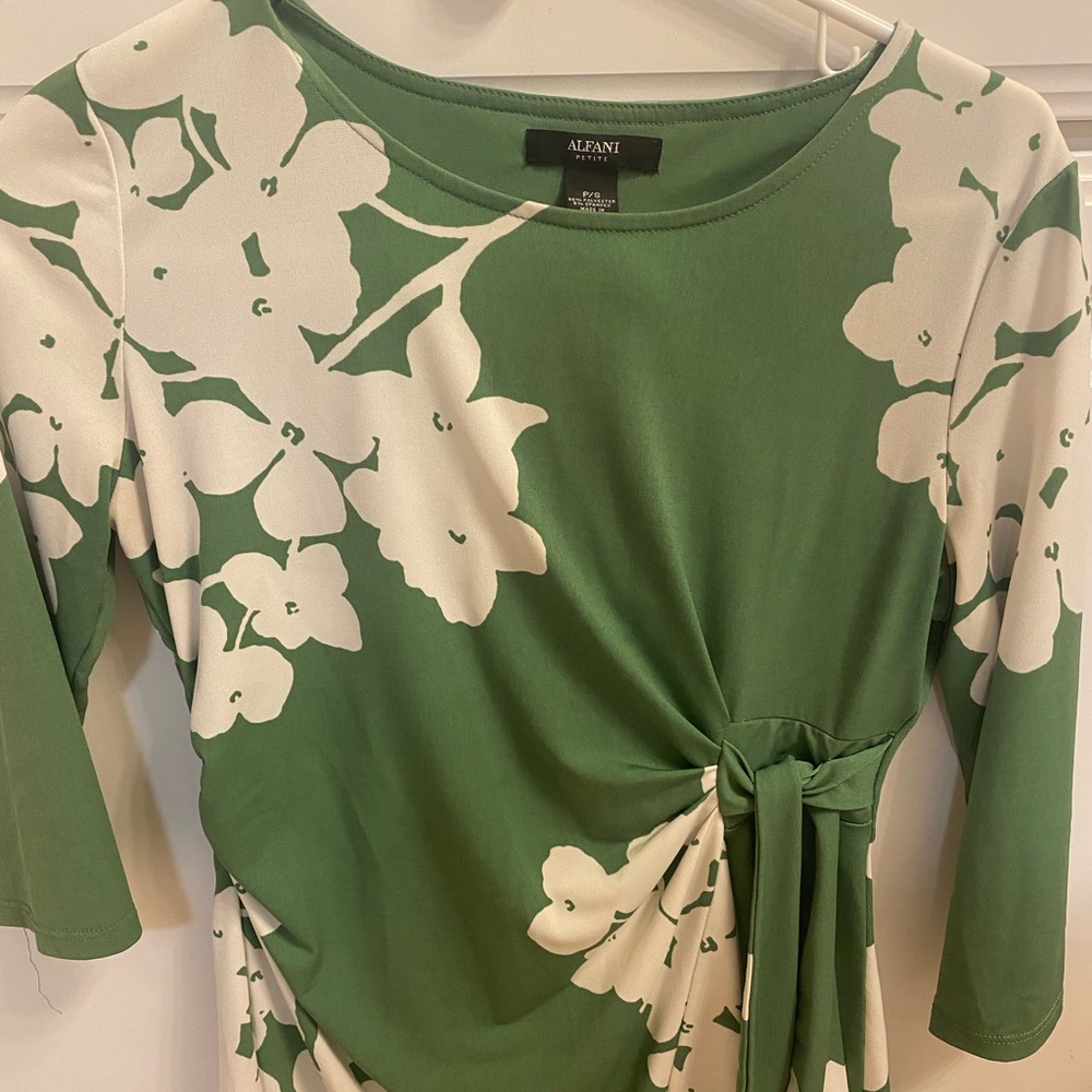 Alfani small three-quarter sleeve floral top